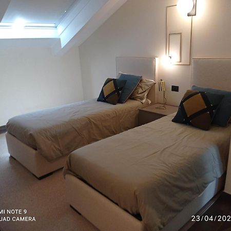 Margherita Apartments Napoli Bagian luar foto