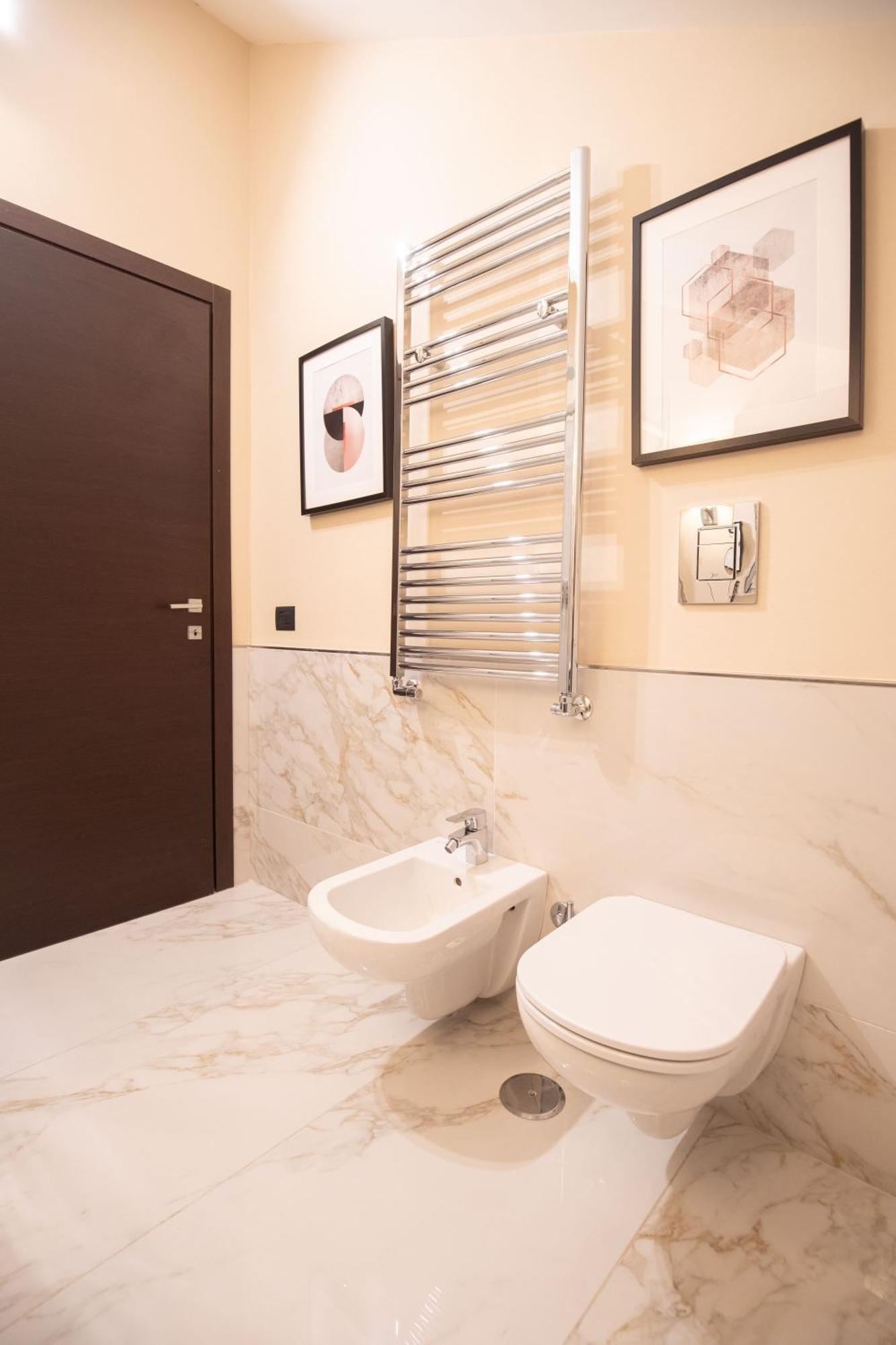 Margherita Apartments Napoli Bagian luar foto
