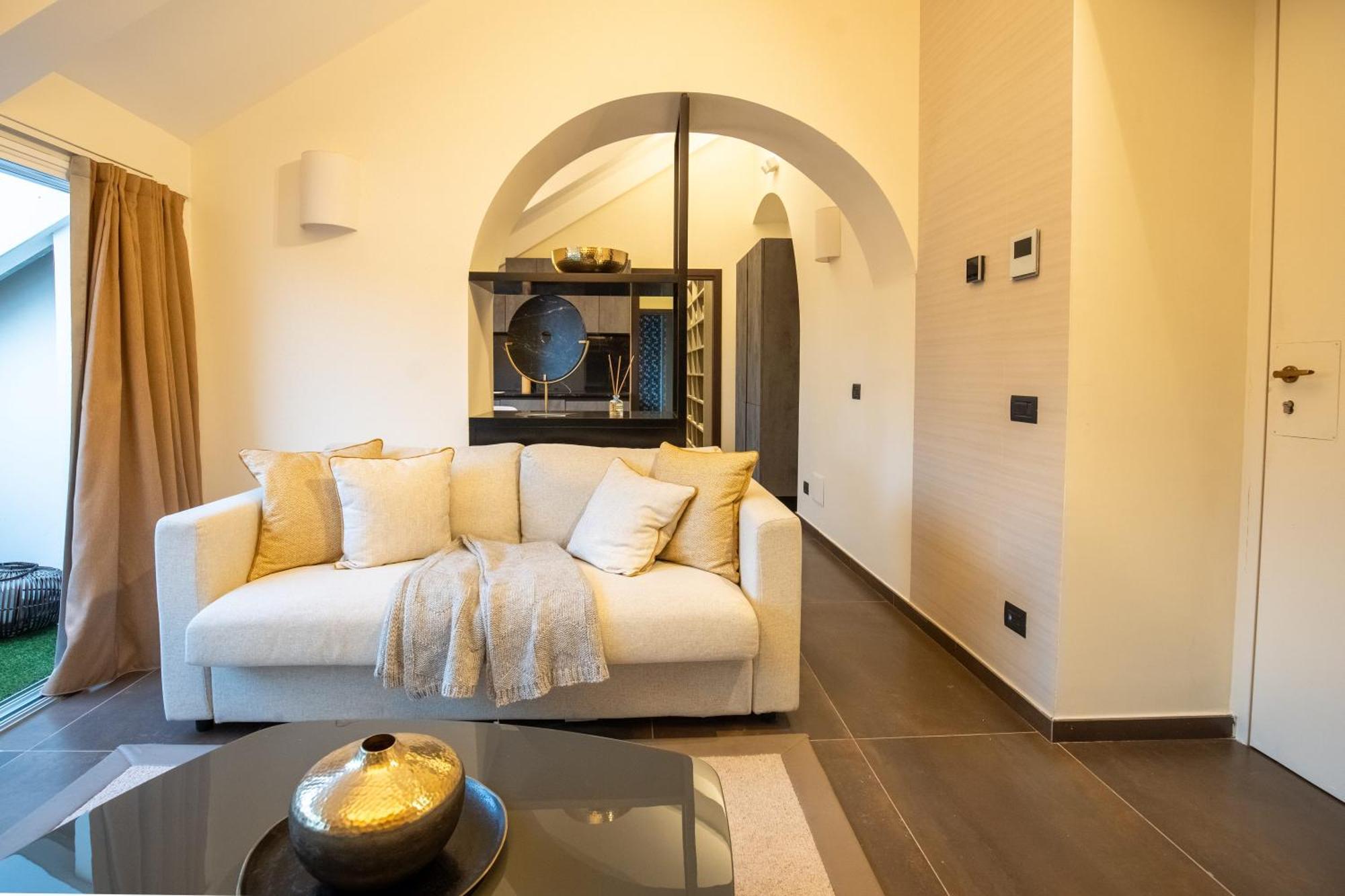 Margherita Apartments Napoli Bagian luar foto
