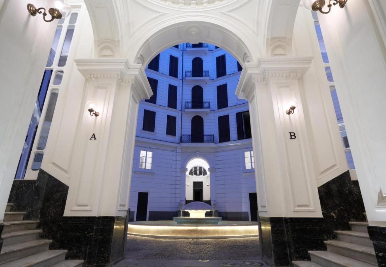 Margherita Apartments Napoli Bagian luar foto