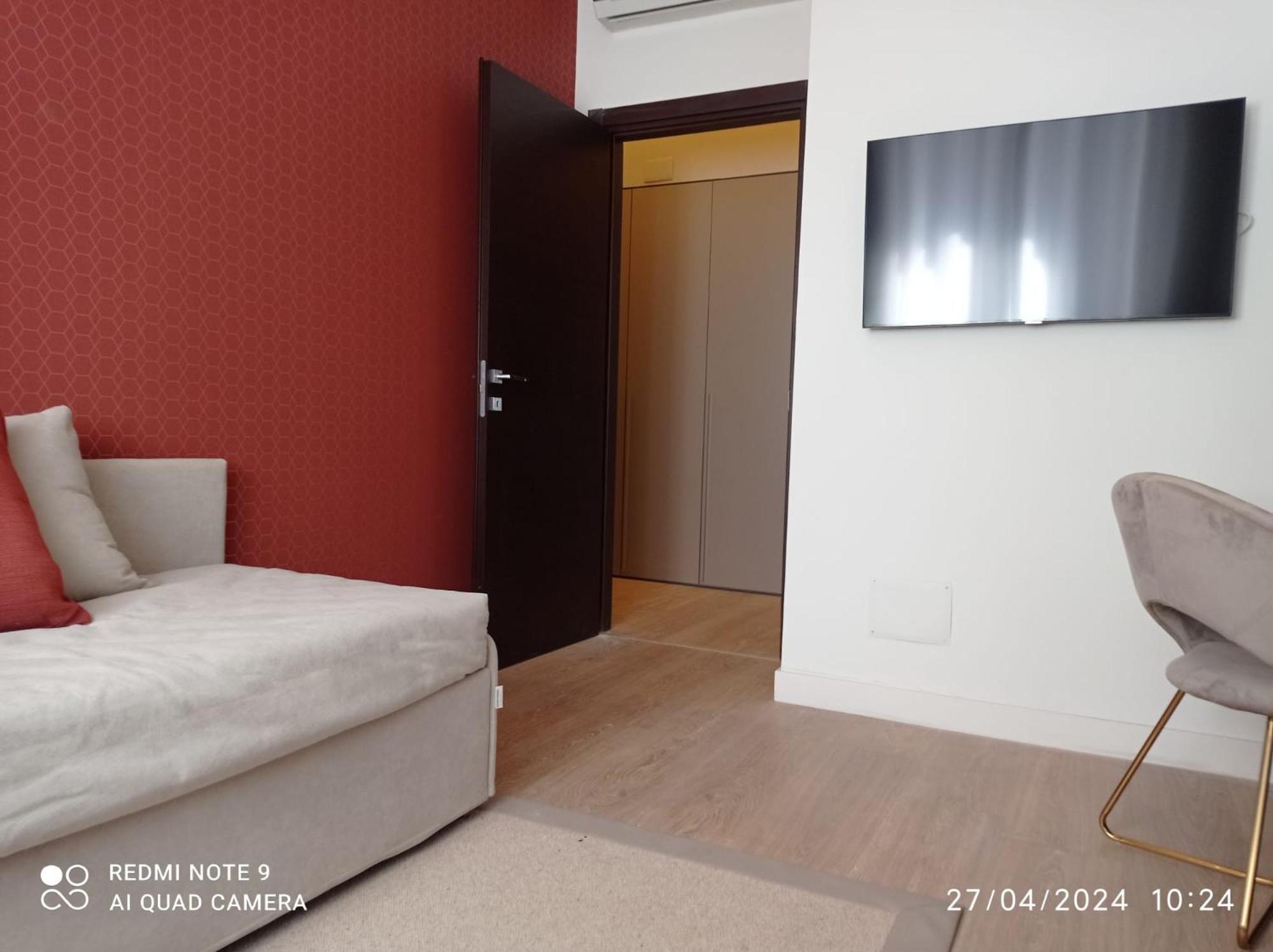 Margherita Apartments Napoli Bagian luar foto