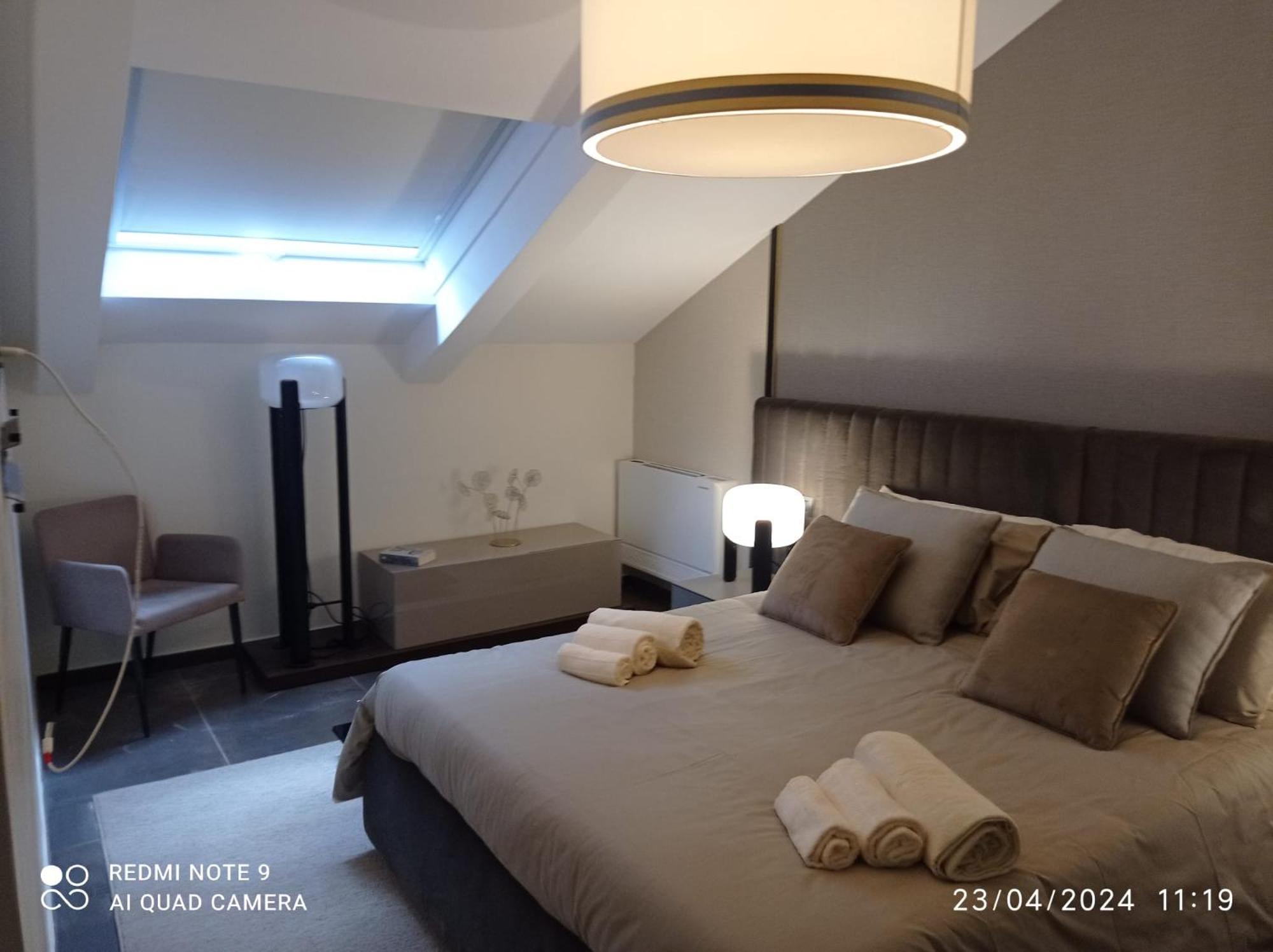 Margherita Apartments Napoli Bagian luar foto