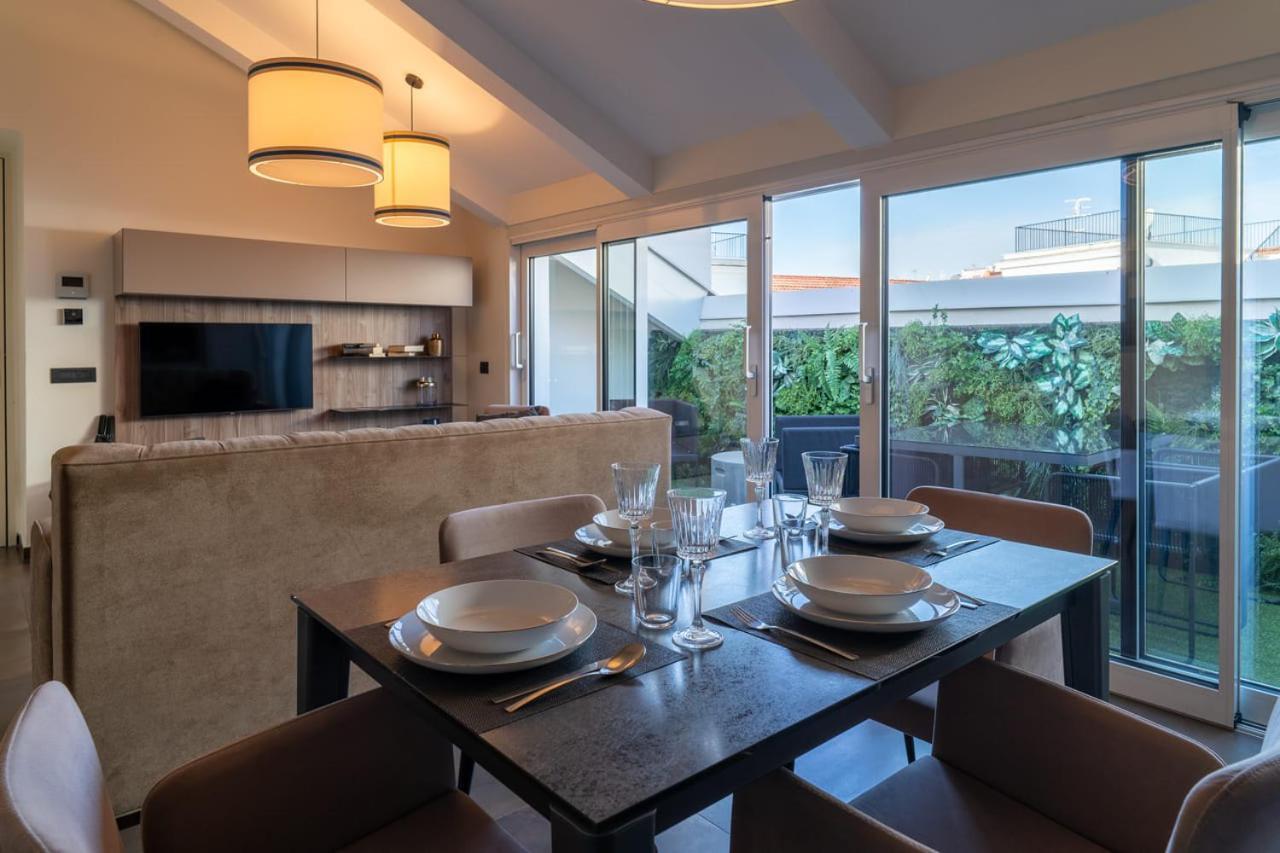Margherita Apartments Napoli Bagian luar foto