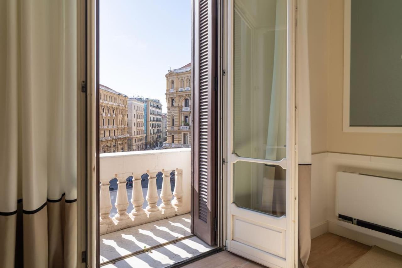 Margherita Apartments Napoli Bagian luar foto