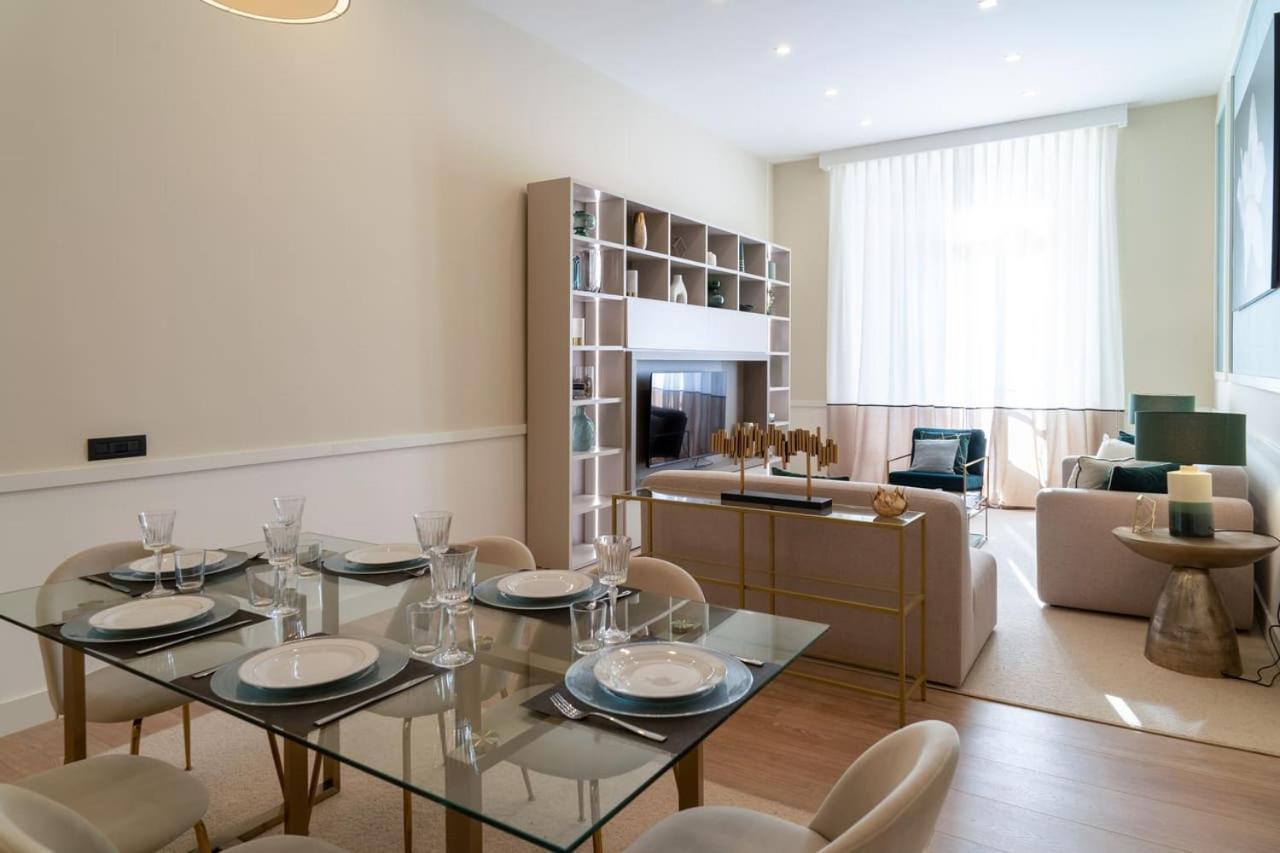 Margherita Apartments Napoli Bagian luar foto