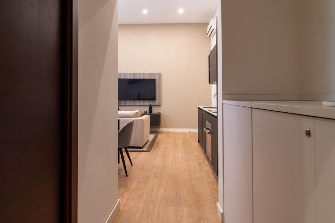 Margherita Apartments Napoli Bagian luar foto